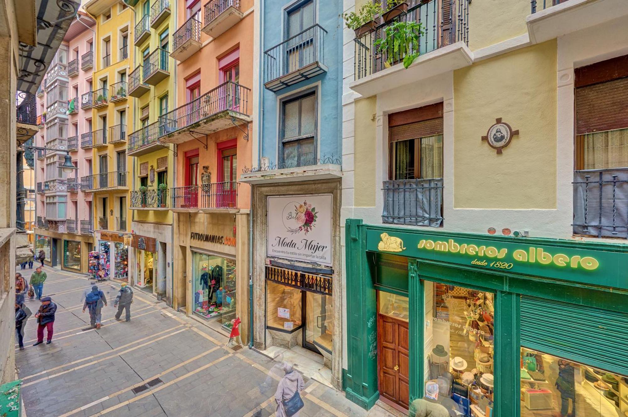 Casa Andrea By Clabao Lejlighed Pamplona Eksteriør billede